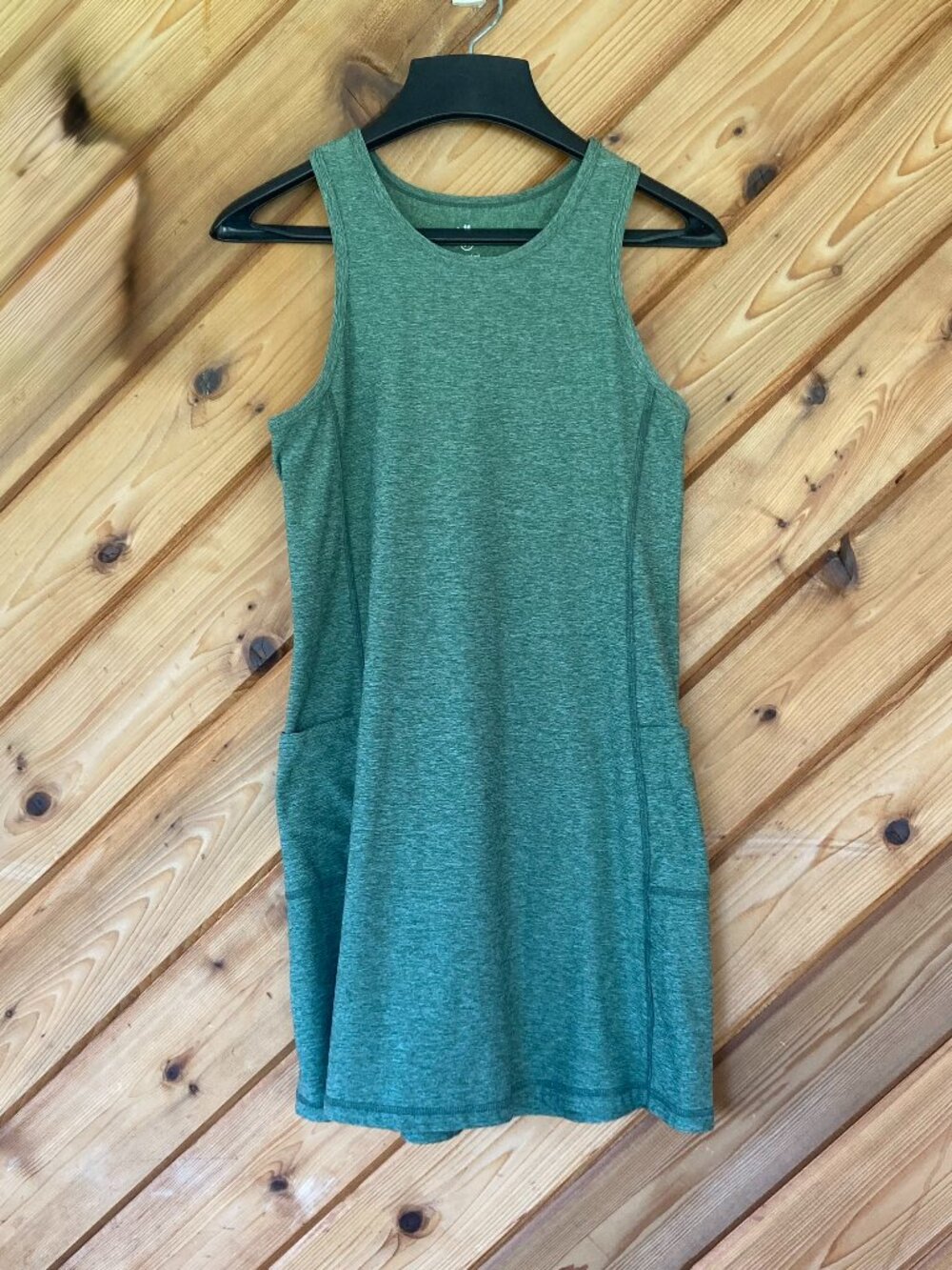 Green Primary Racerback Dress Size 14 (XL)